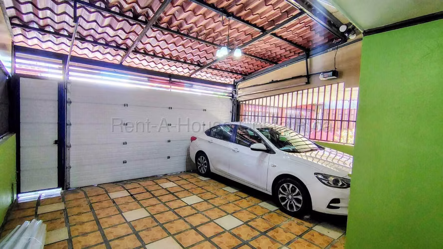 Venta de Casa con habitación principal en la primera planta, Moravia, La Trinidad - Imagen 2