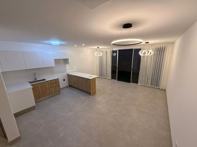 Alquiler. Casa en Condominio. Santo Domingo, Heredia IK2677