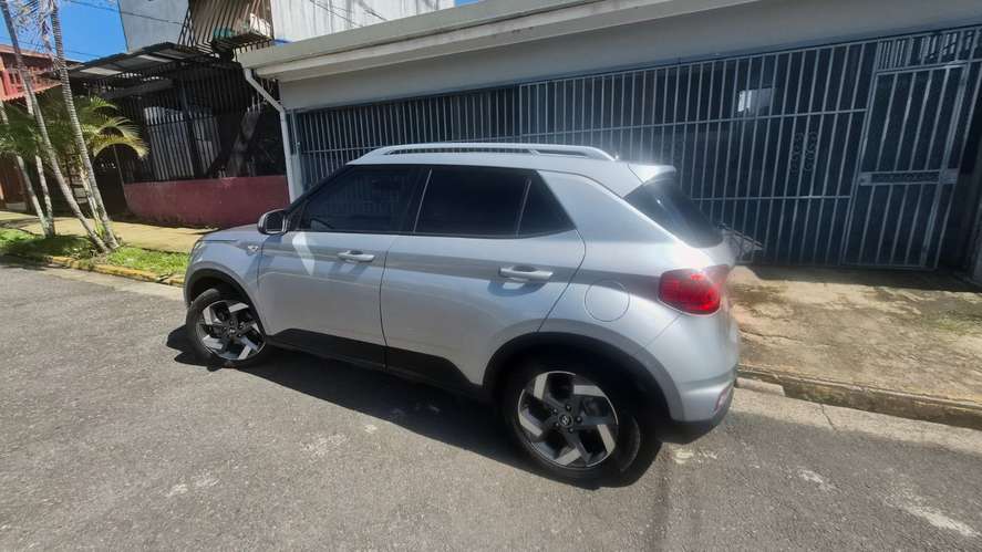 Se vende Hyundai 2022