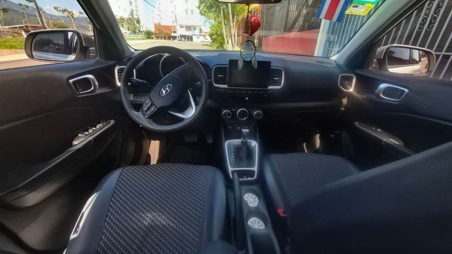 Se vende Hyundai 2022