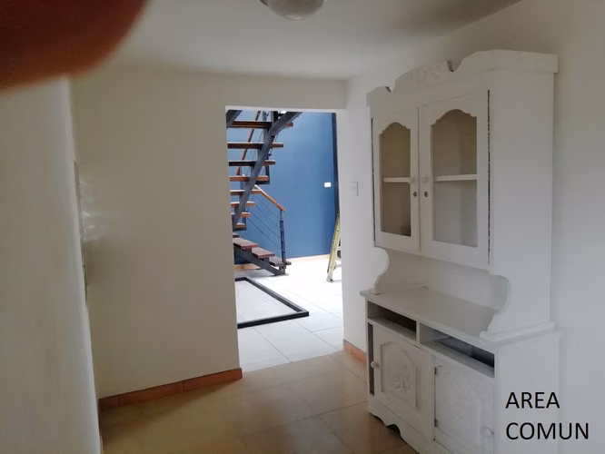 Se alquila agradable apartamento para una persona, sin garage. - Imagen 10