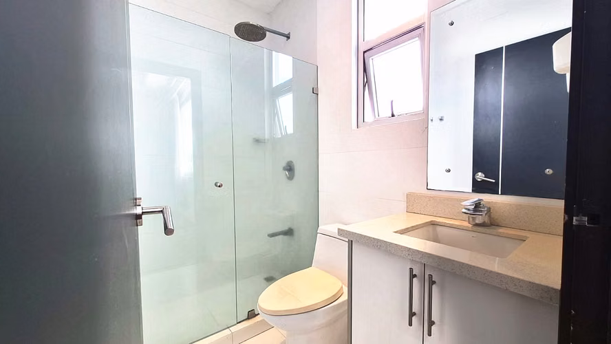 Casa en venta en condominio con piscina | 4 habitaciones con baño propio | Piedades de Santa Ana  RZ - Imagen 15