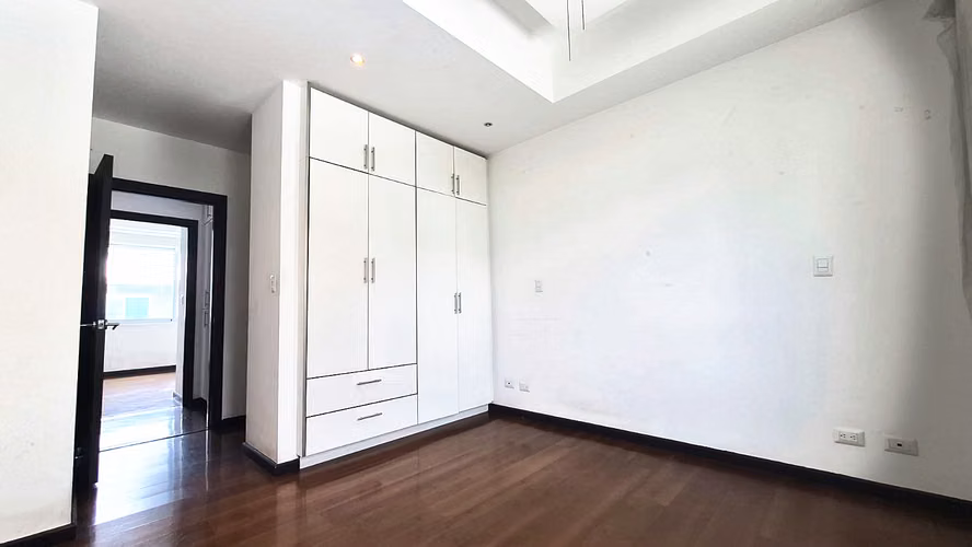 Casa en venta en condominio con piscina | 4 habitaciones con baño propio | Piedades de Santa Ana  RZ - Imagen 16