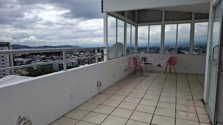 Venta de Apartamento amplio en Uruca, San José  - Imagen 16