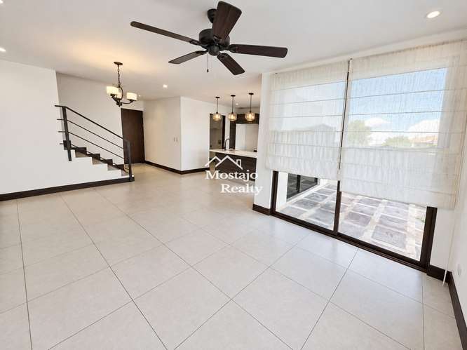 Venta de casa, Condominio Parques del Sol, Jacaranda, Santa Ana - Imagen 2