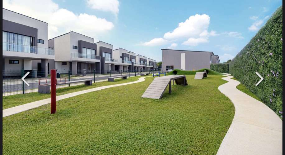 Alquiler de casa para estrenar en Lindora en condominio premium 