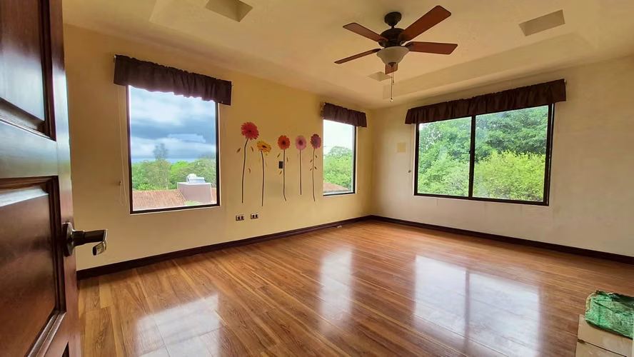 Casa en venta en condominio, La Guácima | 5 hab. + suite independiente RZ - Imagen 9