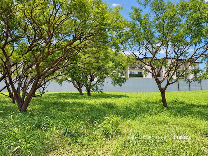 21563 - Lotes adjuntos a la venta en Real Cariari o por separado uso residencial - Imagen 6