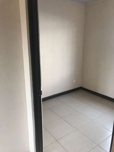 Se alquila casa en San Pablo - Condominio Hacienda Las Flores - Imagen 2