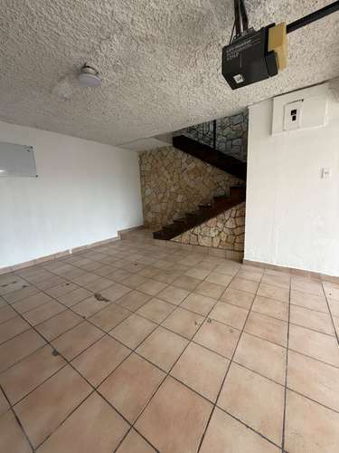 Se alquila casa con uso de uso mixto en Curridabat - Imagen 17