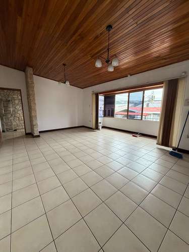 Se alquila casa con uso de uso mixto en Curridabat - Imagen 4