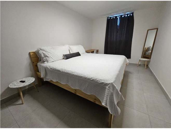 Alquiler apto amueblado, 2 hab. Condominio Altamira, San Pablo - Imagen 5