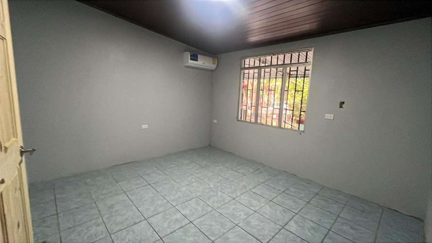 Propiedad en Venta en Barrio Aeropuerto, Pérez Zeledón | Casa + Apartamento  Precio: 135.000.000  - Imagen 12