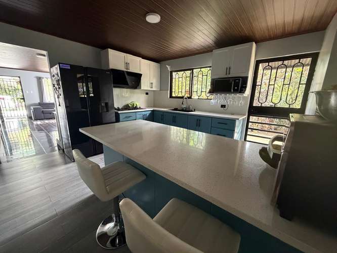 Propiedad en Venta en Barrio Aeropuerto, Pérez Zeledón | Casa + Apartamento  Precio: 135.000.000  - Imagen 7