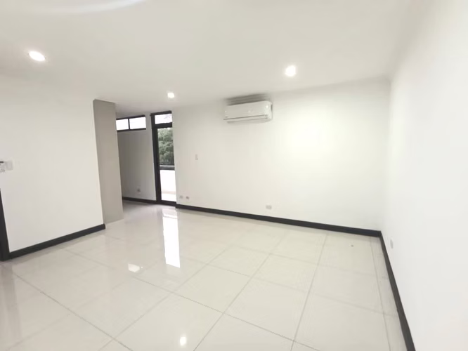 ESPECTACULAR PENTHOUSE EN ALQUILER CON JACUZZI PRIVADO Y TERRAZA - Imagen 5