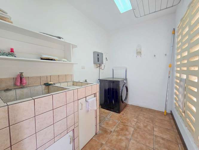 VALLE DEL SOL LINDORA SANTA ANA! CASA DE UN NIVEL CON 700 M2 DE LOTE - Imagen 19