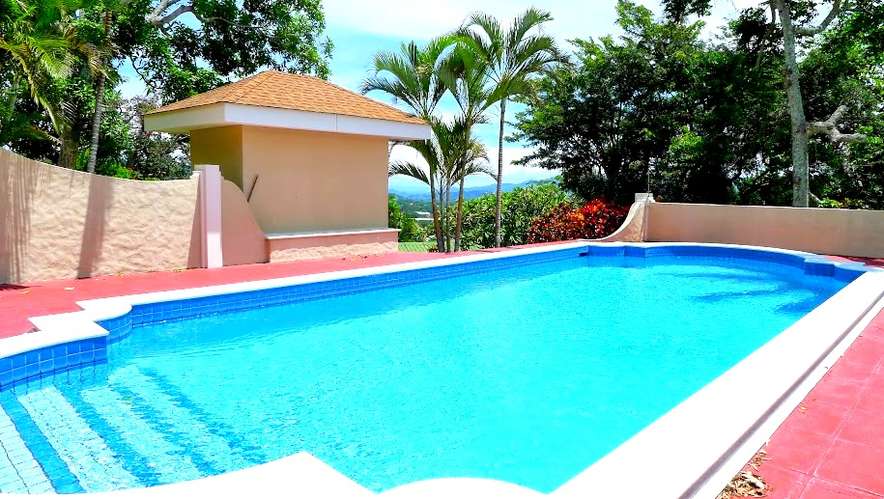 CASA DE 800 M2 DE UN NIVEL Y 11.029 M2 LOTE Y PISCINA EN SANTA ANA - Imagen 17