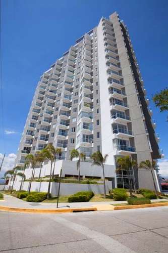 Vendo en Vistas de Nunciatura, hermoso-lujoso-amplio 71m2, amueblado, 1 hab, A/C, 1.5 baños, vista parque.  