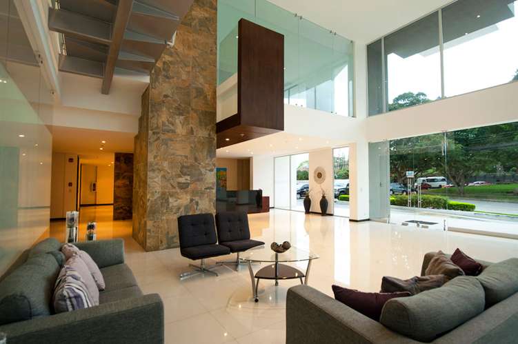 Vendo en Vistas de Nunciatura, hermoso-lujoso-amplio 71m2, amueblado, 1 hab, A/C, 1.5 baños, vista parque.   - Imagen 20