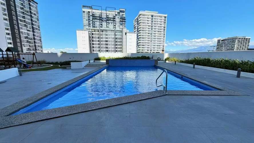 Vendo en Vistas de Nunciatura, hermoso-lujoso-amplio 71m2, amueblado, 1 hab, A/C, 1.5 baños, vista parque.   - Imagen 15