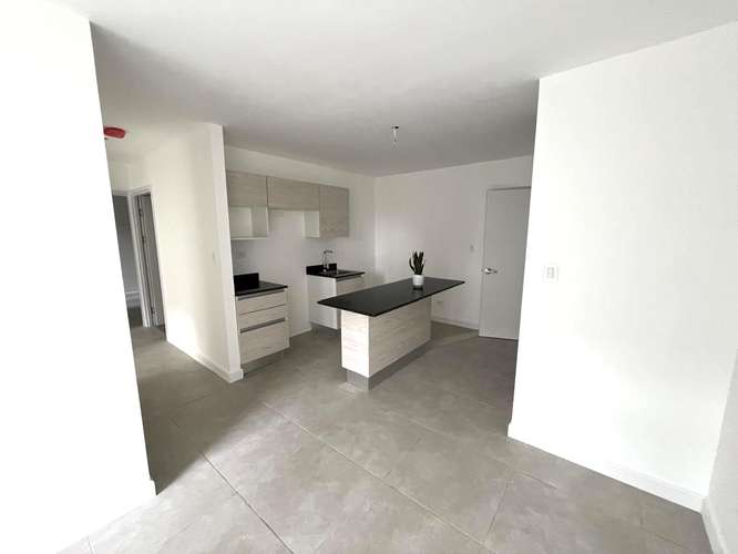 Lindo apartamento en piso 5 con amenidades en Monte Alto