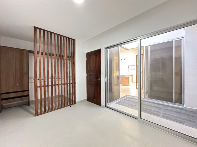 ¡Se Alquila Amplio Apartamento de 2 Habitaciones en Rohrmoser!  PROPIEDAD #  - Imagen 4