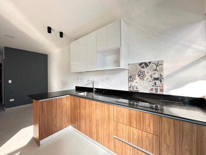  ¡Se Alquila Amplio Apartamento de 2 Habitaciones en Rohrmoser!  PROPIEDAD #  - Imagen 6