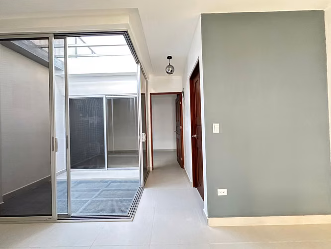  ¡Se Alquila Amplio Apartamento de 2 Habitaciones en Rohrmoser!  PROPIEDAD #  - Imagen 14