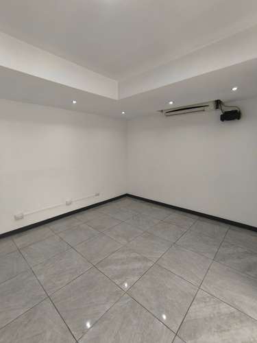 Alquiler oficina Barrio La California. Servicios incluidos. ASJ452 - Imagen 2