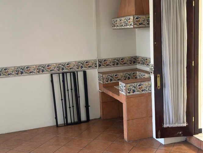 ALQUILER DE CASA REMODELADA EN CONDOMINIO ESCAZÚ CERCA DEL COUNTRY CLUB - Imagen 9
