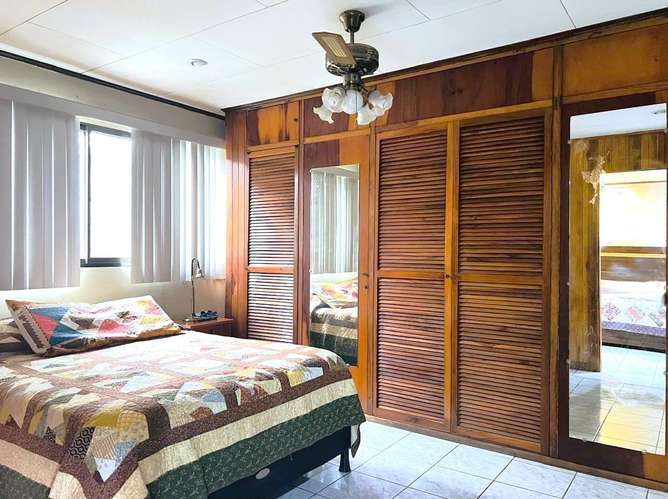 CASA EN VENTA EN HEREDIA CENTRO CON APARTAMENTO INDEPENDIENTE Y USO DE SUELO MIXTO CERCA DEL NUEVO ESTADIO ROSABAL CO - Imagen 10