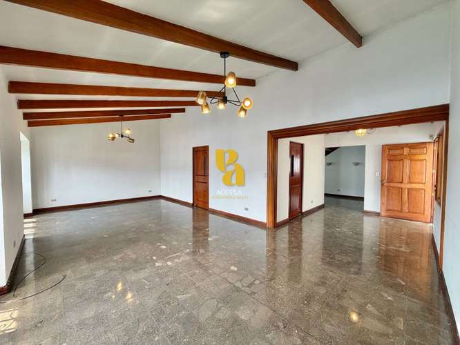 4-bedroom apartment for rent in Escazú