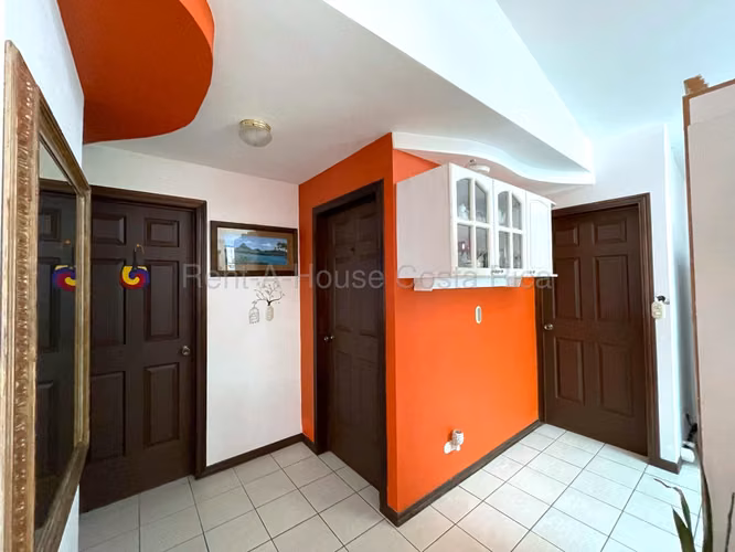 VENTA DE CASA EN RESIDENCIAL PRIVADO EN ASERRÍ, SAN JOSÉ | SEGURIDAD, JARDÍN Y EXCELENTE UBICACIÓN | 3 HAB. - Imagen 5