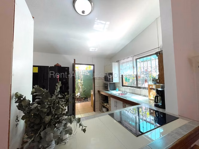 VENTA DE CASA EN RESIDENCIAL PRIVADO EN ASERRÍ, SAN JOSÉ | SEGURIDAD, JARDÍN Y EXCELENTE UBICACIÓN | 3 HAB. - Imagen 8