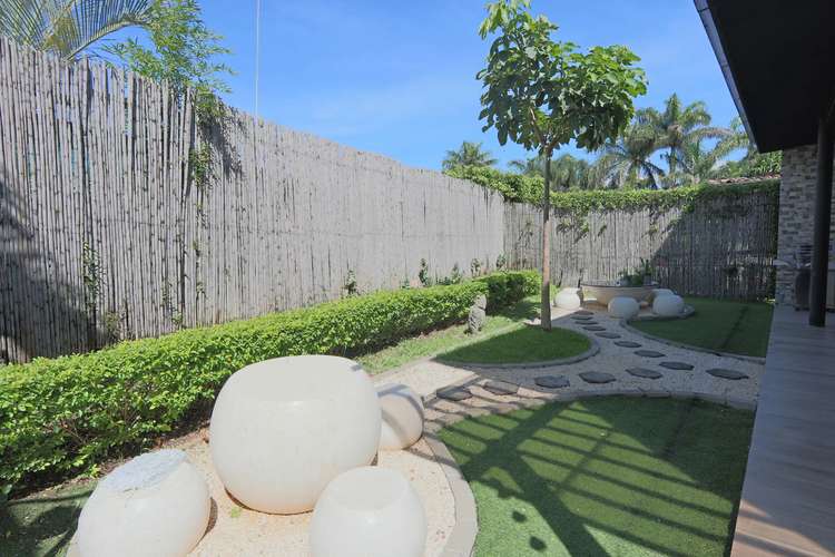 Lujosa Residencia Moderna con 4 Habitaciones en Condominio Exclusivo en Santa Ana - Imagen 12