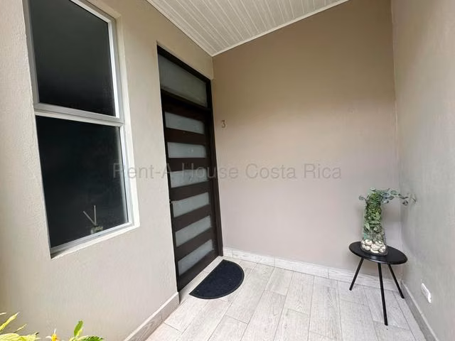 Alquiler de LOFT AMUEBLADO en Mora-Colón. CON MENAJE - Imagen 4