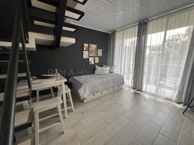 Alquiler de LOFT AMUEBLADO en Mora-Colón. CON MENAJE - Imagen 3