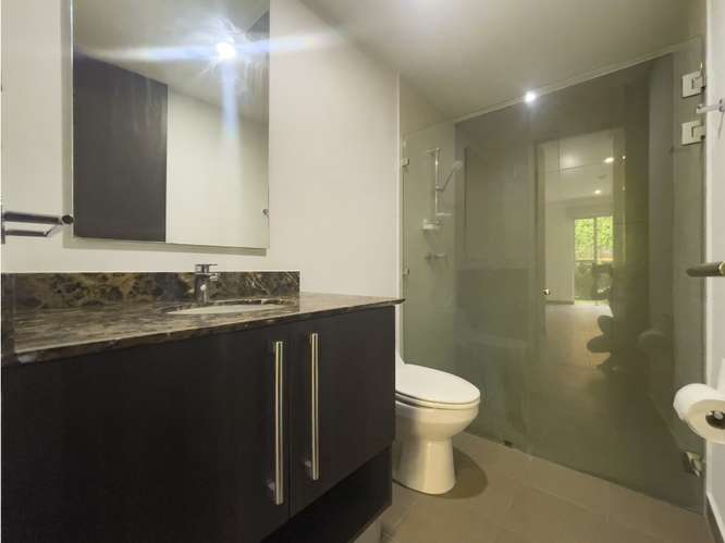 Apartamento contemporáneo con jardín en Santa Ana - Imagen 10