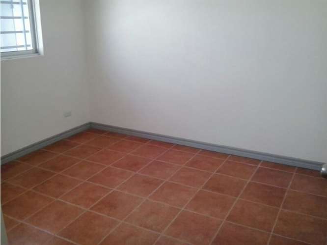 Apartamento alquiler en San Vicente Moravia. PVV2521898 - Imagen 5