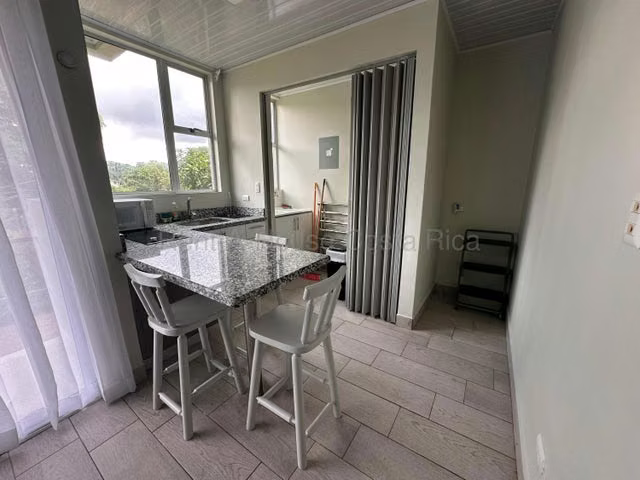 Alquiler de hermoso Loft Amueblado y Equipado con Menaje en Mora-Colón.  - Imagen 2
