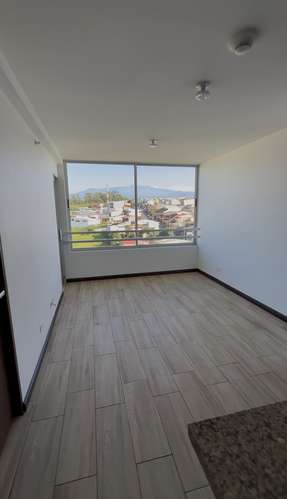 Apartamento en Bellavista | Piso 13 | sin vecinos | hermosas vistas - Imagen 3