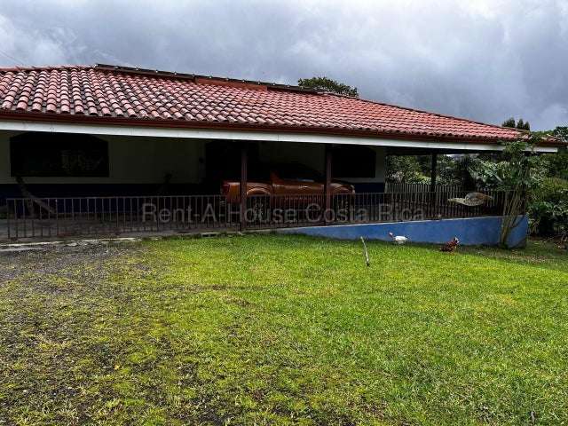 Venta de Casa en Valverde-Rodríguez, Alajuela. 27-374