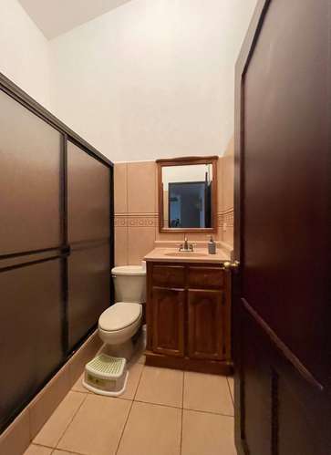 SE ALQUILA / SE VENDE CASA EN RESIDENCIAL UBICADO EN SAN FRANCISCO DE HEREDIA - Imagen 18