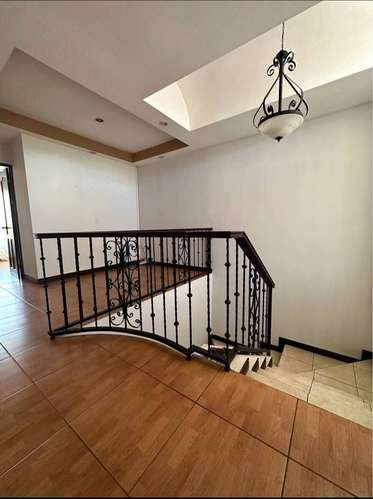SE ALQUILA / SE VENDE CASA EN RESIDENCIAL UBICADO EN SAN FRANCISCO DE HEREDIA - Imagen 19