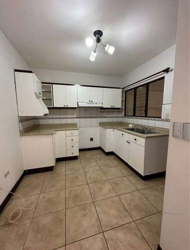 SE ALQUILA / SE VENDE CASA EN RESIDENCIAL UBICADO EN SAN FRANCISCO DE HEREDIA - Imagen 3