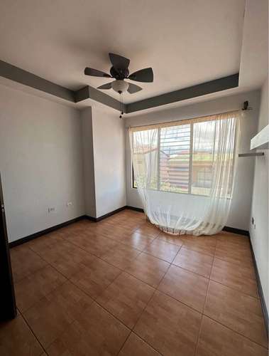 SE ALQUILA / SE VENDE CASA EN RESIDENCIAL UBICADO EN SAN FRANCISCO DE HEREDIA - Imagen 6