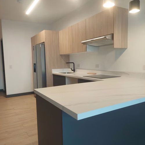 Apartamento de Lujo para estrenar, en zona altamente conveniente, segura y rodeada de naturaleza.  - Imagen 2