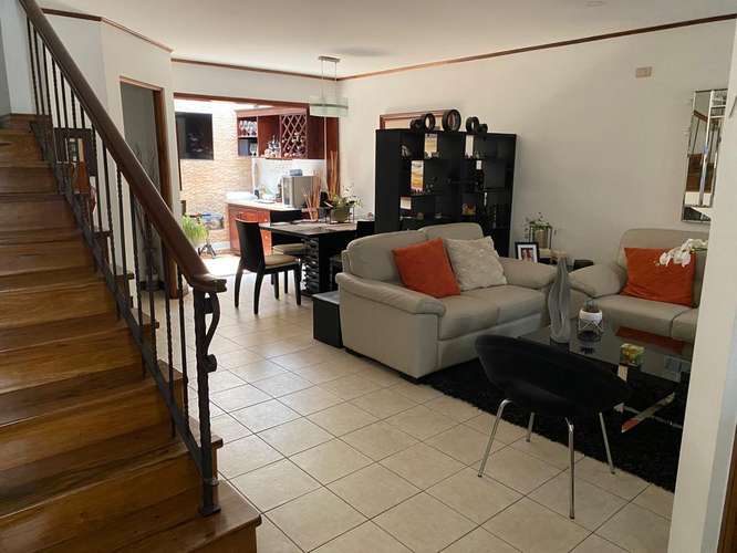 Venta de Amplia Casa en Condominio, Sabana Norte. 