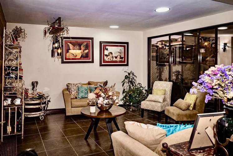 Alquilo Casa en Francosta, Barreal de Heredia - Imagen 9