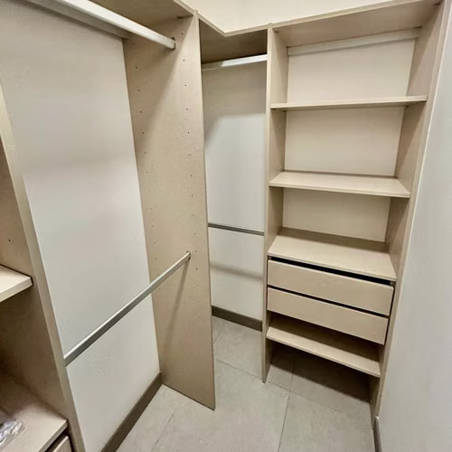 Apartamento Condominio Nucleo Sabana, 2 dormitorios, parqueo techado, excelentes amenidades. - Imagen 7